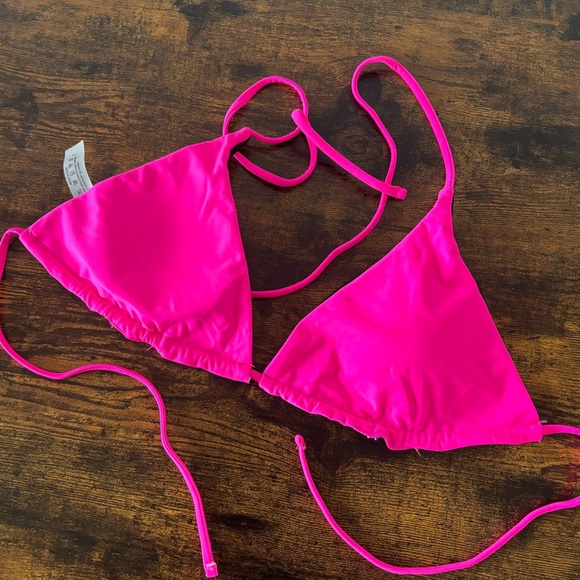 Black/Pink Reversible Bikini - Picture 2 of 3